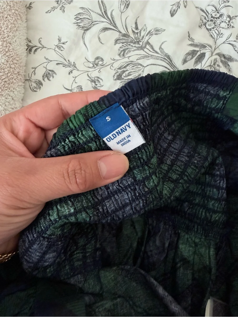 Old Navy Green and Navy Plaid Puff-Sleeve Peplum Top